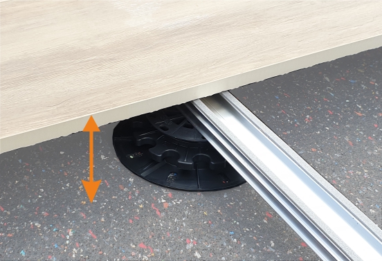 Height of the pedestal
