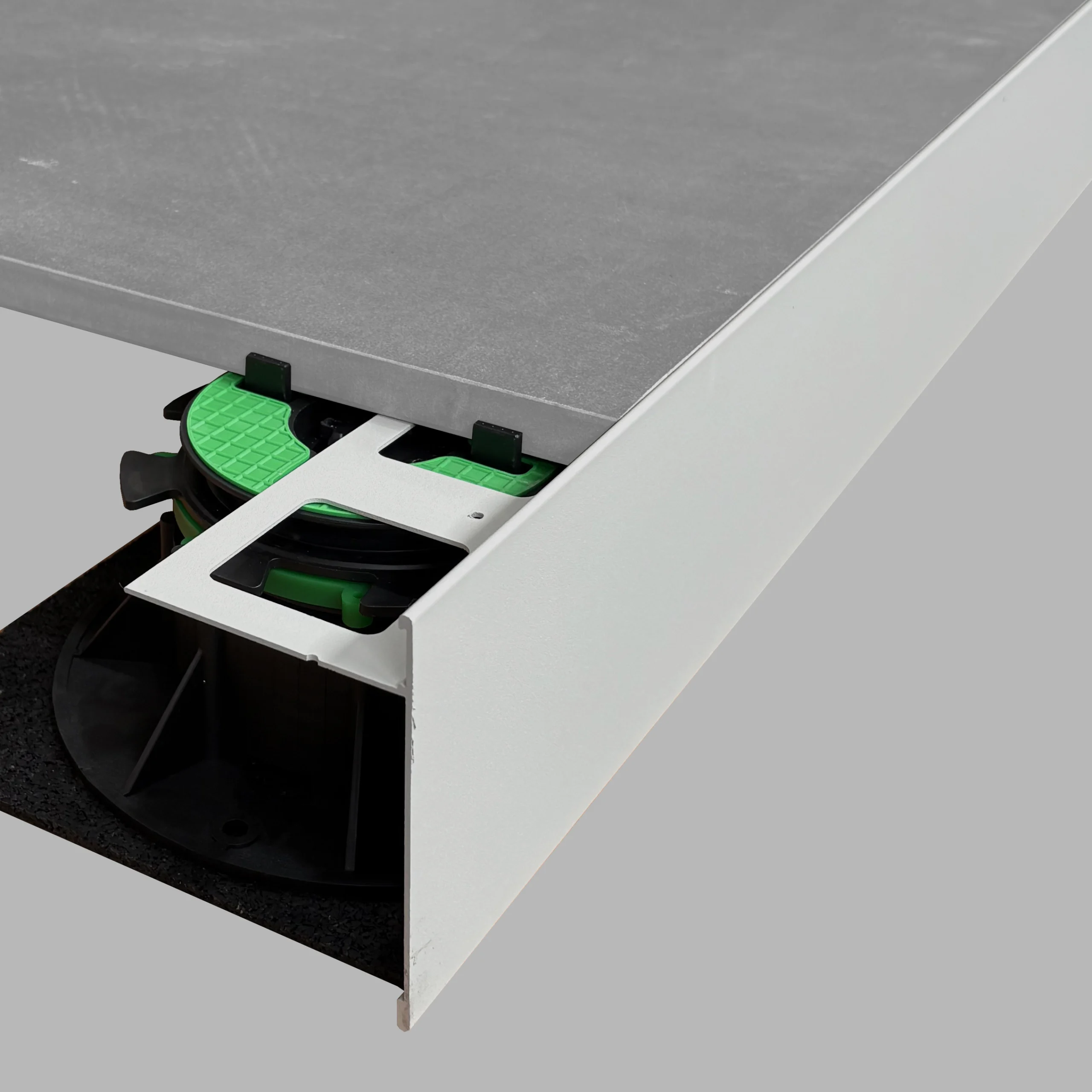 Randverkleidung hellgrau