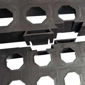 Darstellung des Verbindens zweier Basismodule des Doppelbodens Smart Wabic